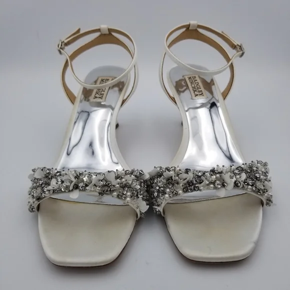 Badgley Mischka Telissa Kitten Heel Sandals, Soft White, Women's Size 9.5 - Picture 3 of 16
